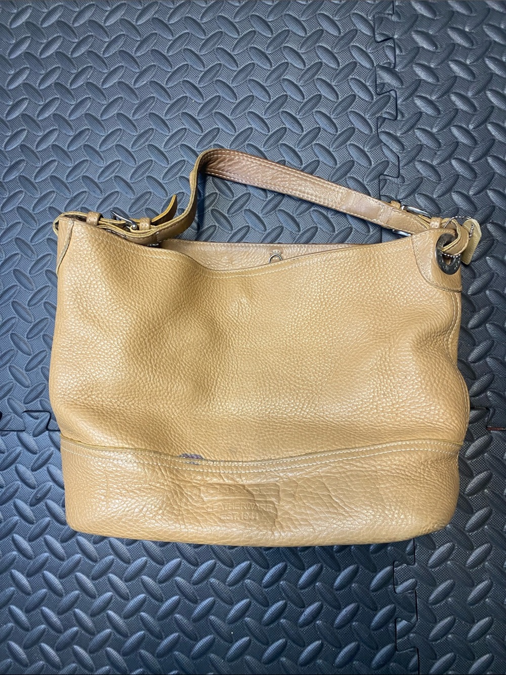 VINTAGE COACH  SHOULDER HOBO  BAG BROWN PEBBLE LEATHER  #5715